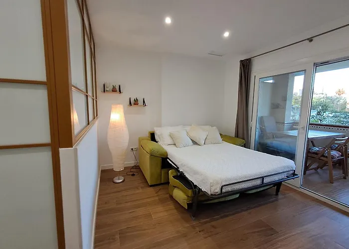 Benalbeach R&R Suite